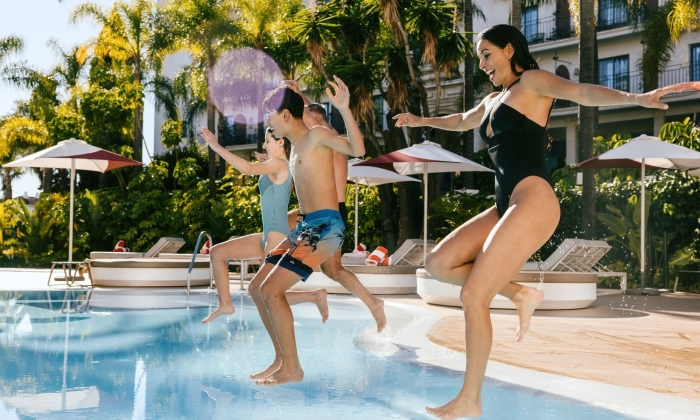 Family & Splash