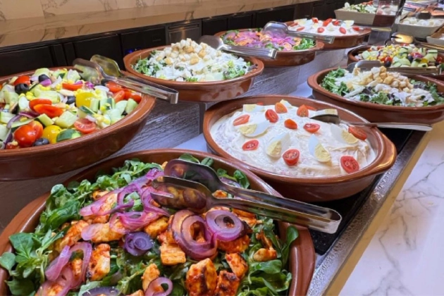 Almuerzo buffet y circuito termal de 90 minutos en Hard Rock Hotel Tenerife